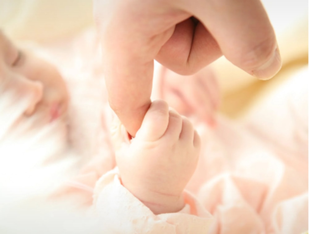 0-12月龄宝宝生长发育指南，护理重点以及需要做的早教。