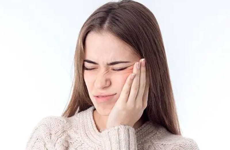 试管移植后3天出现牙痛，可以通过什么方式缓解？